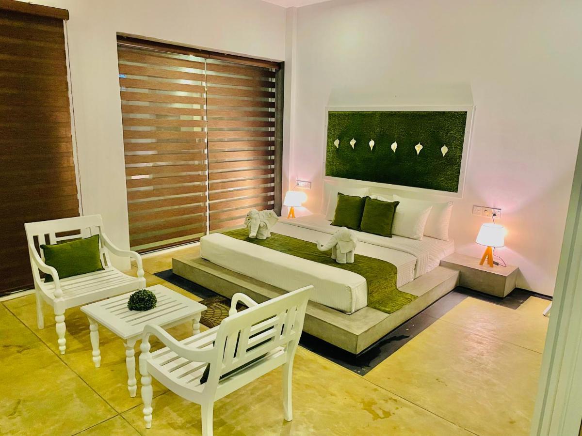 8 Plus Motels Negombo Eksteriør bilde