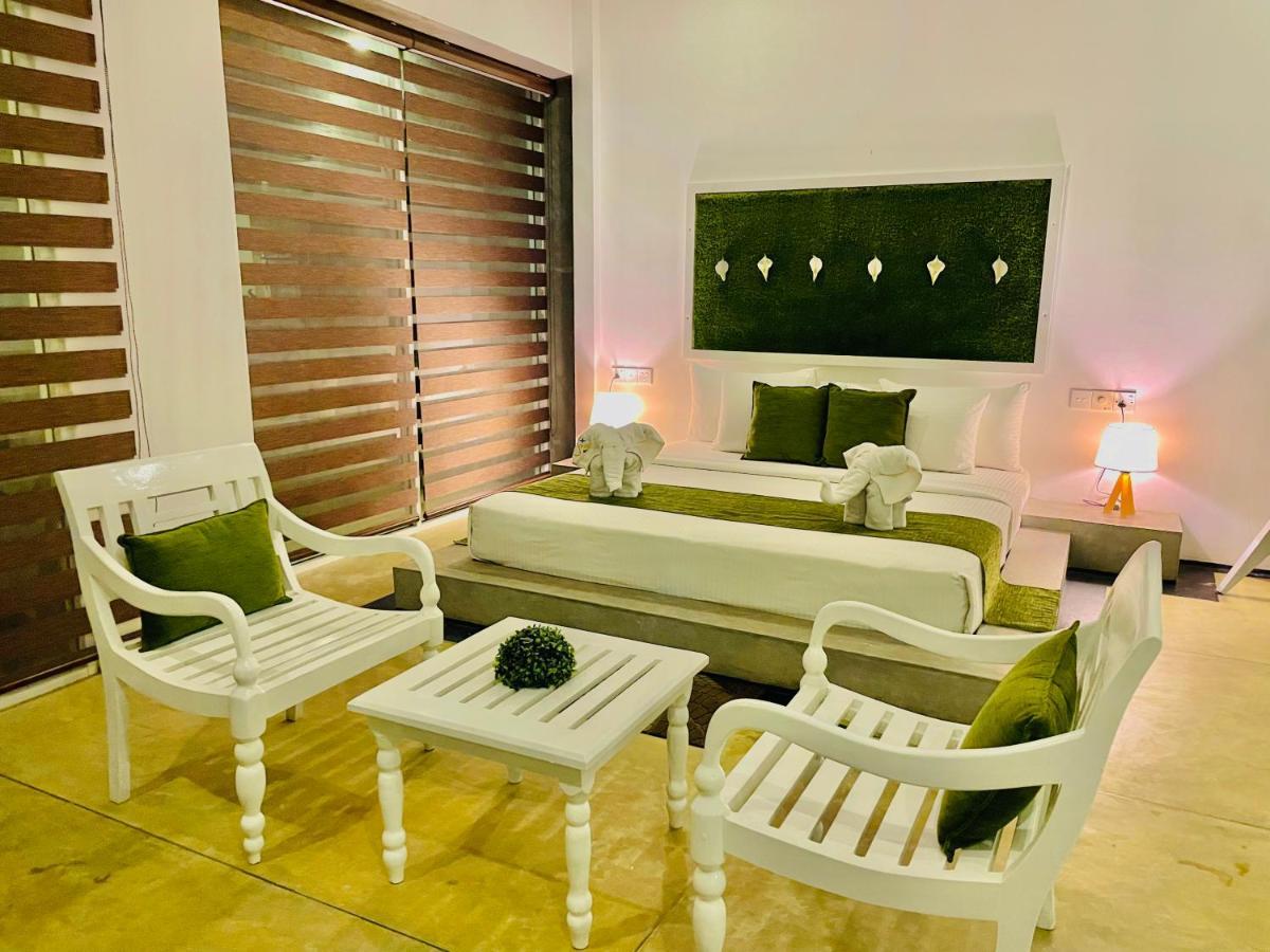 8 Plus Motels Negombo Eksteriør bilde