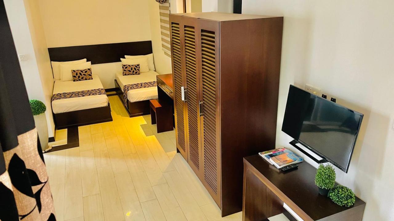 8 Plus Motels Negombo Eksteriør bilde