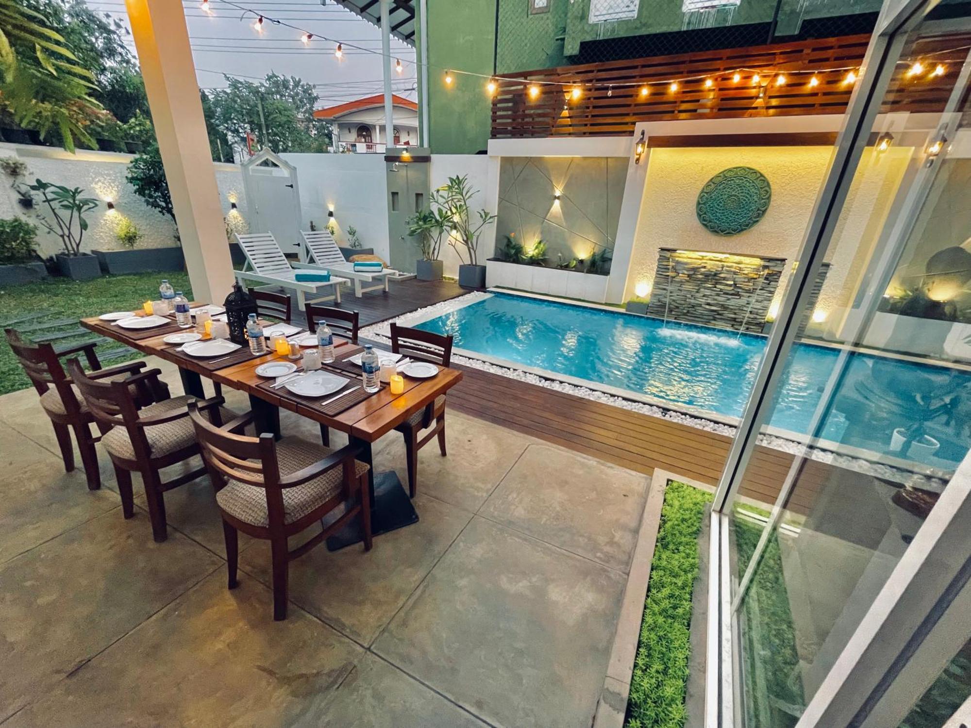 8 Plus Motels Negombo Eksteriør bilde