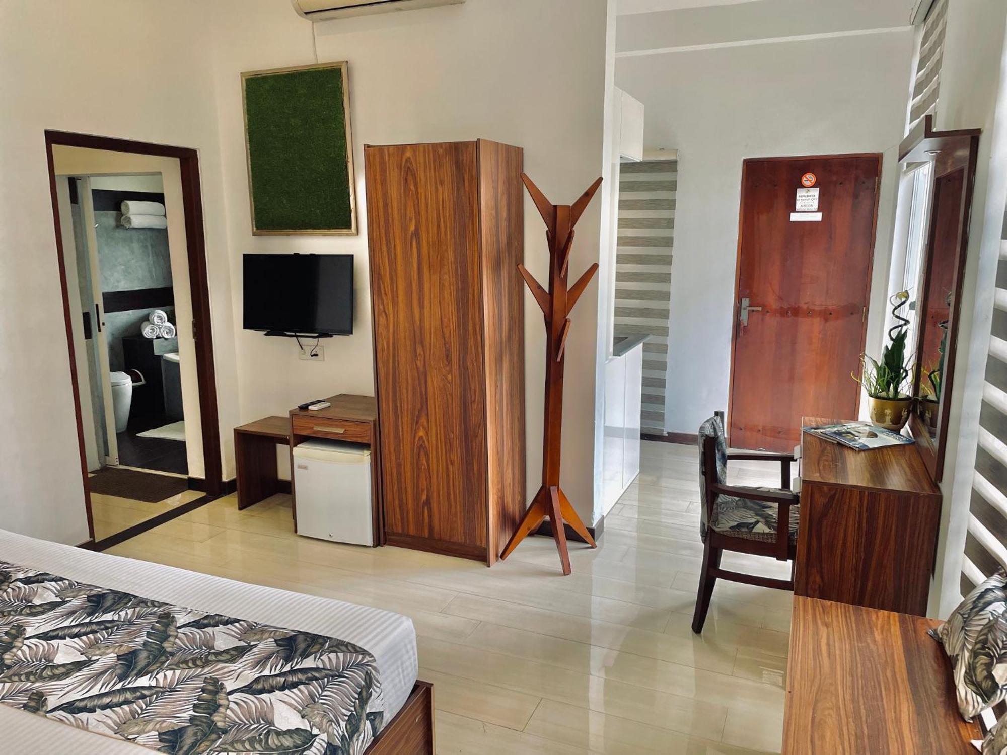 8 Plus Motels Negombo Eksteriør bilde