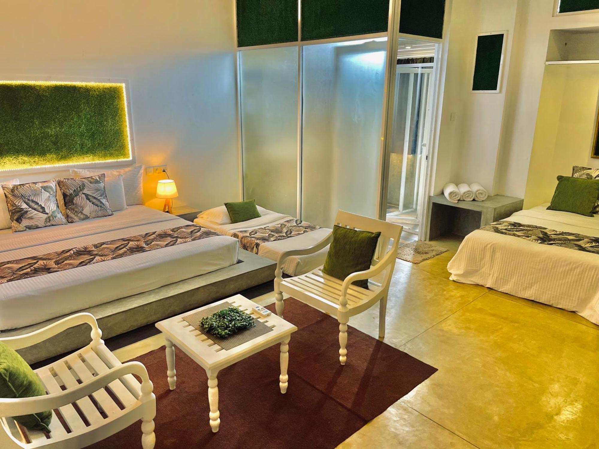 8 Plus Motels Negombo Eksteriør bilde