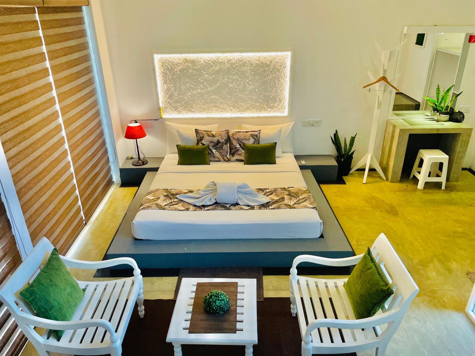8 Plus Motels Negombo Eksteriør bilde
