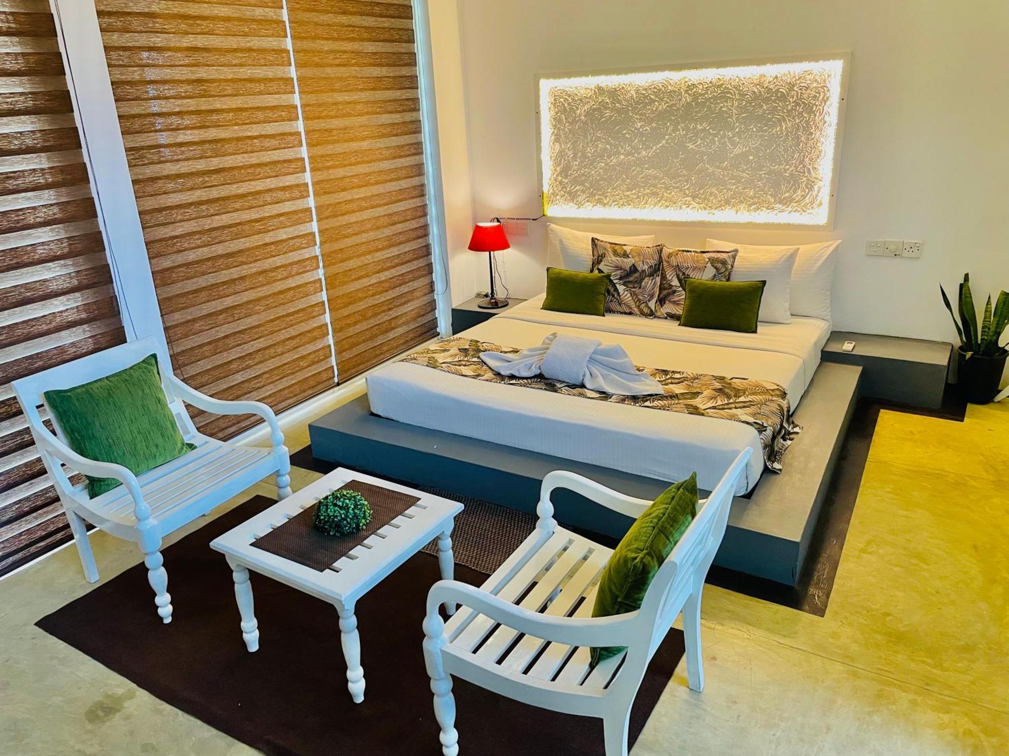 8 Plus Motels Negombo Eksteriør bilde